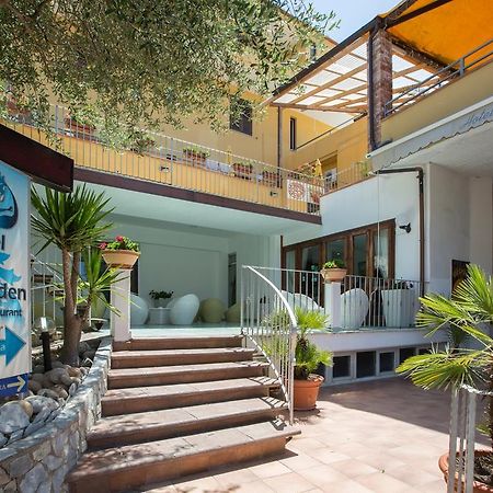 Residence Hotel Eden パリヌロ エクステリア 写真
