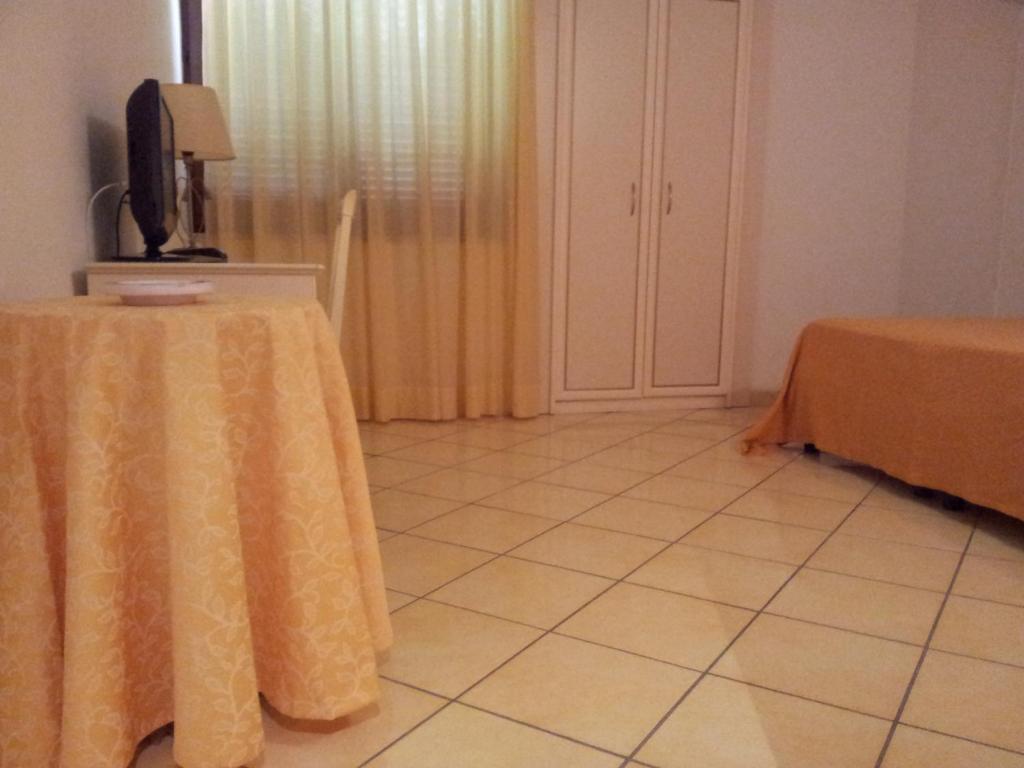 Residence Hotel Eden パリヌロ エクステリア 写真